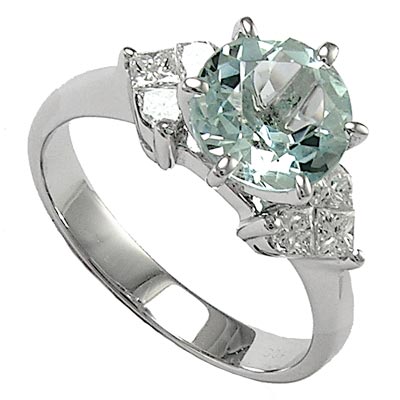 18k_white_gold_aquamarine_diamond_engagement_ring.jpg